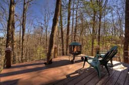 Laughing Hippo is a classic mountain cabin