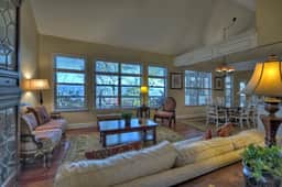The Oasis: A Tranquil Retreat Overlooking Carters