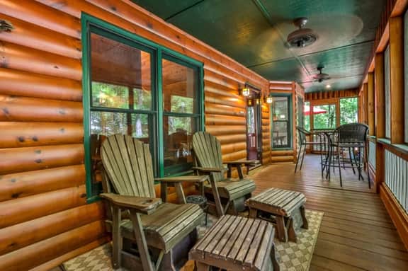 Foxhound Lodge mountain magic where hot tub dreams