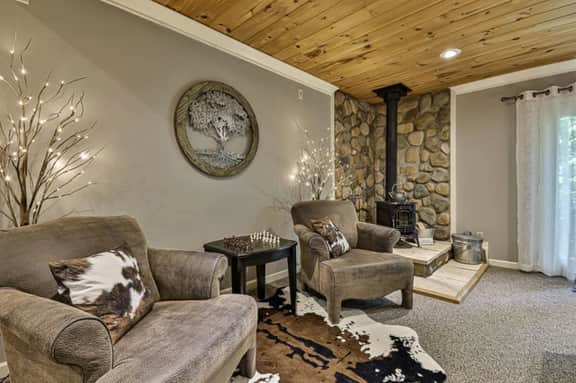 Foxhound Lodge mountain magic where hot tub dreams
